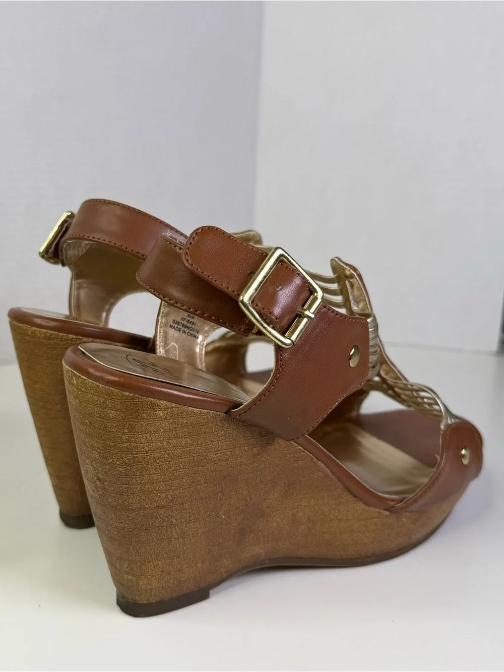 SM New York Y2K Brown & Gold Gladiator Wooden Wedge Sandals Women's Size 10